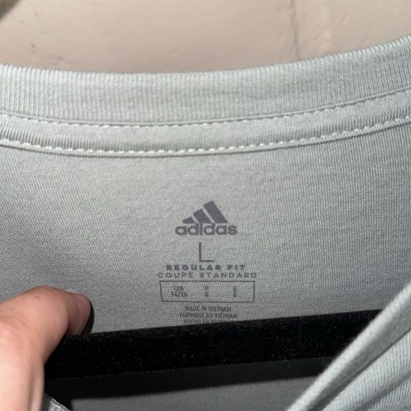 Adidas shirt long sleeve boys large light sage green drip logo 14/16 young mens - Picture 3 of 6